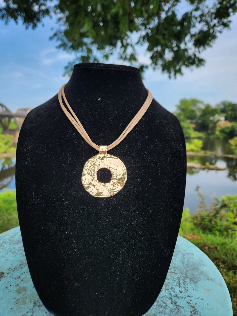 Hammered Big Ring Pendant Necklace- Gold