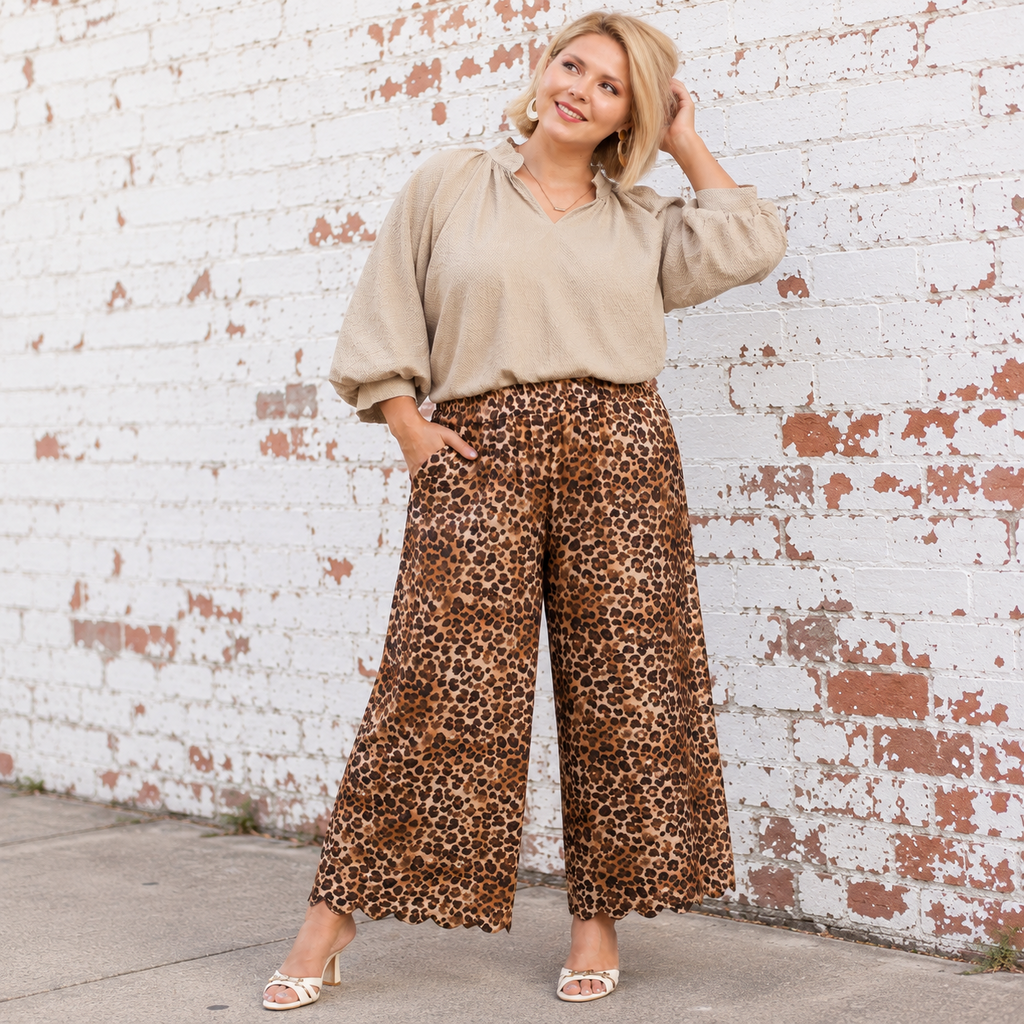 Leopard Scallop Hem Pant