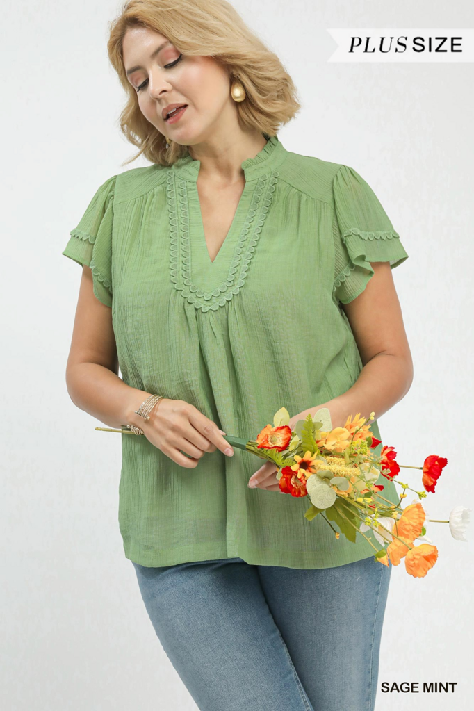Scalloped Trim Flutter Slv. Top