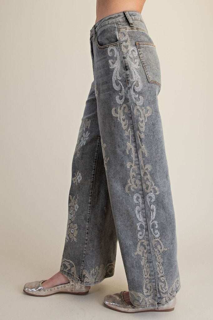 Floral Embroidered Stone-Washed Denim Pants