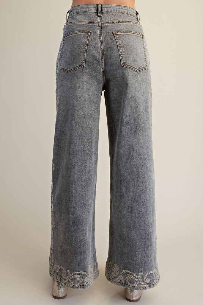Floral Embroidered Stone-Washed Denim Pants